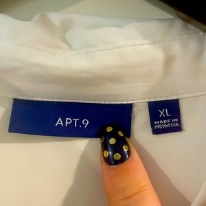 Apt 9 white blouse XL, but who’s asking?
